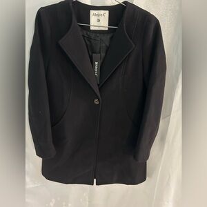 Black winter jacket, med